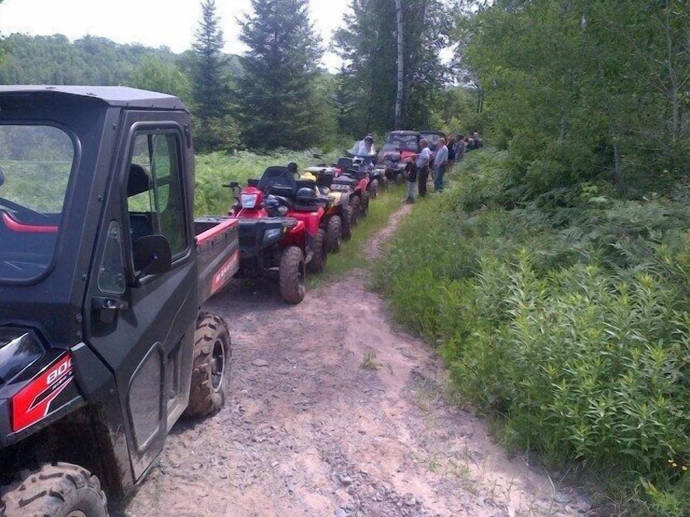 Chicaugon Lake Inn photo 14