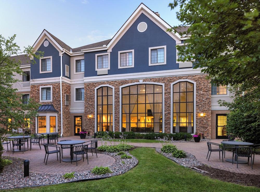 Staybridge Suites MPLS-Maple Grove/Arbor Lakes by IHG photo 45