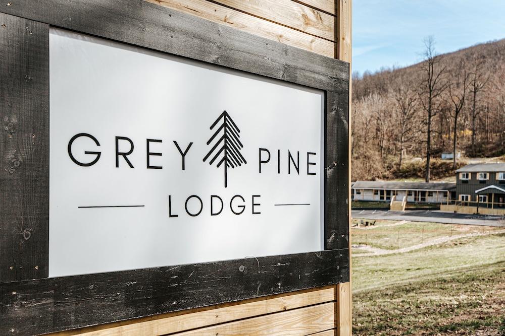 Grey Pine Lodge photo 29