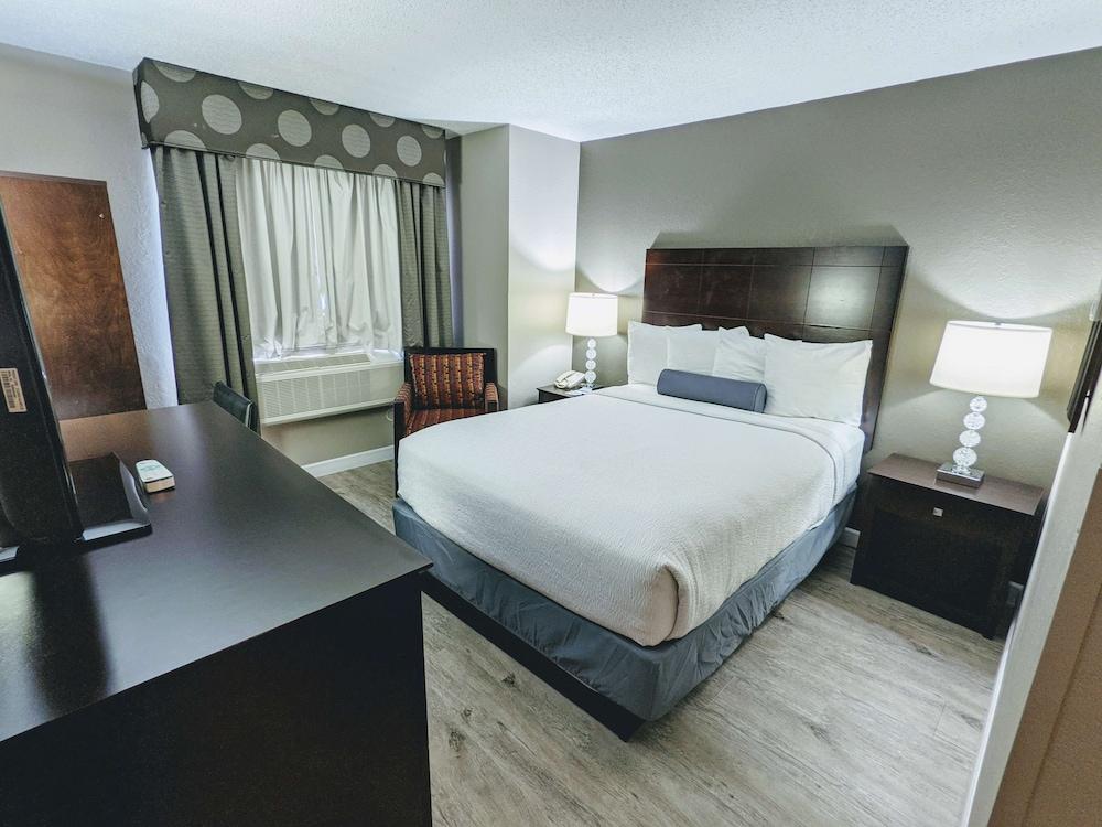 Spark by Hilton Eden Prairie photo 12