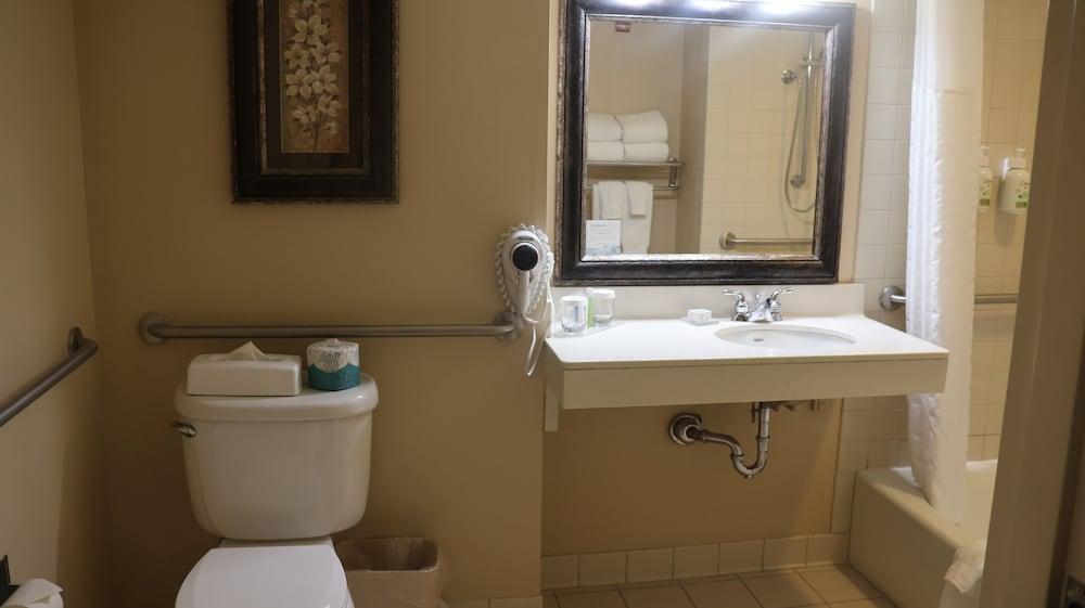 Wingate By Wyndham Peoria photo 29