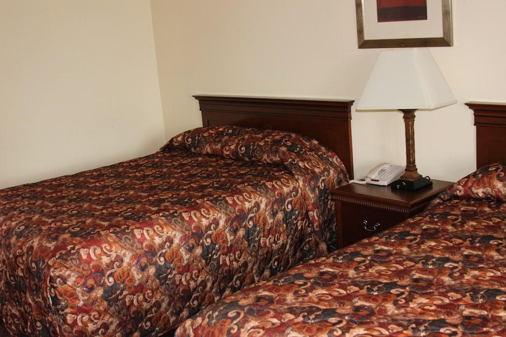Auburn Motel photo 27
