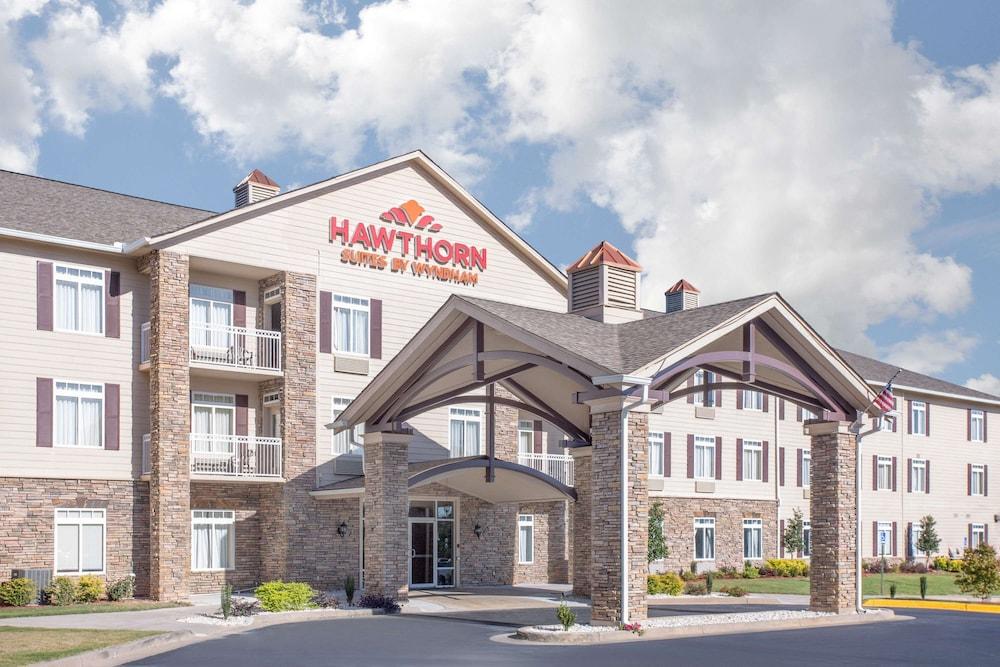 Hawthorn Extended Stay by Wyndham Conyers photo 1