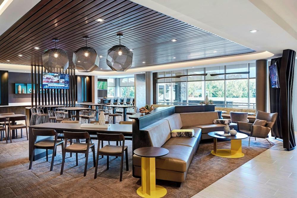 Springhill Suites By Marriott Columbus West photo 3