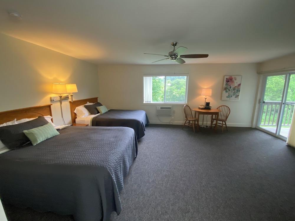 Green Gables Inn photo 20