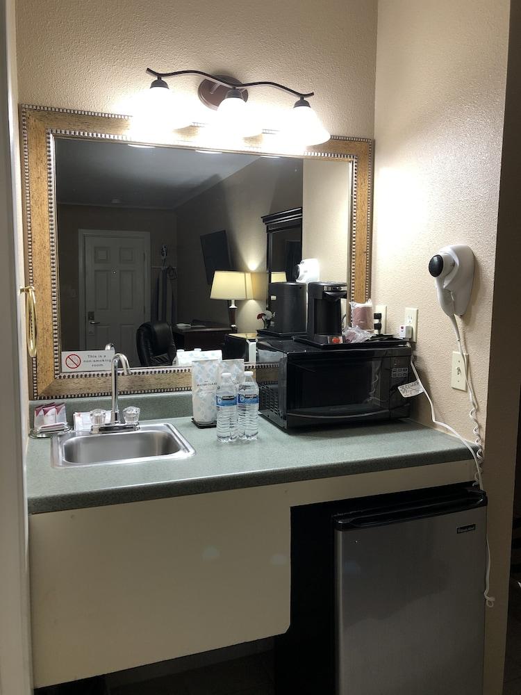 Valueinn Motel photo 19