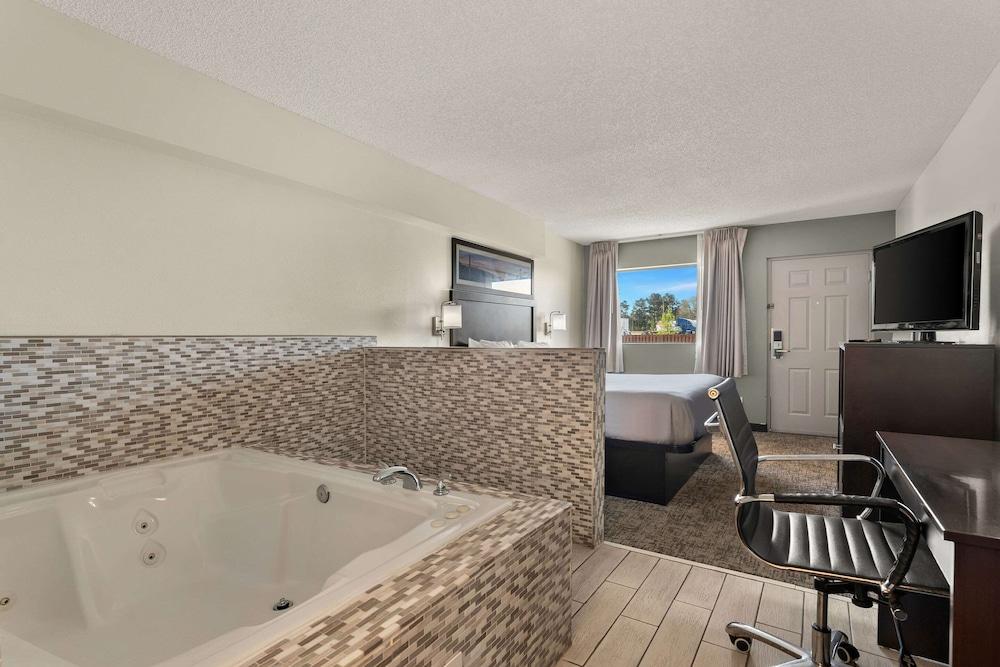 Quality Inn & Suites Dublin photo 29