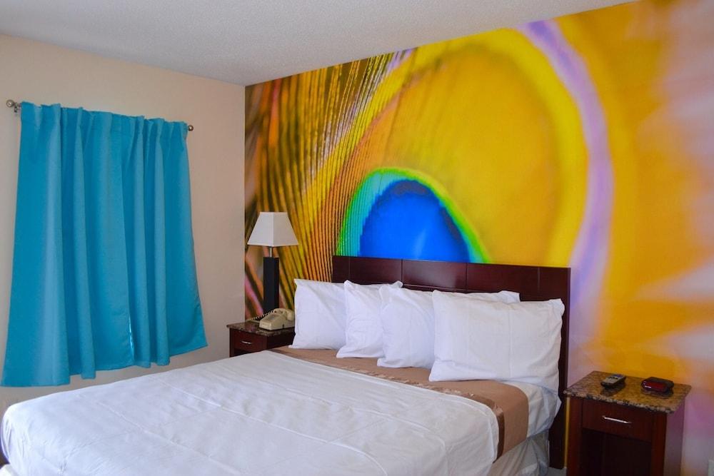 Holiday Motel photo 2