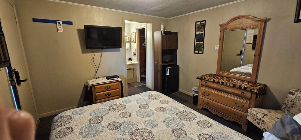 River Country Motor Lodge photo 69