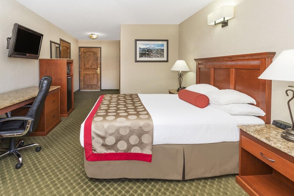 Ramada by Wyndham Frisco photo 6