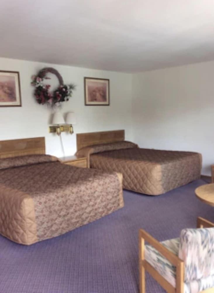Spring Hill Motel photo 6