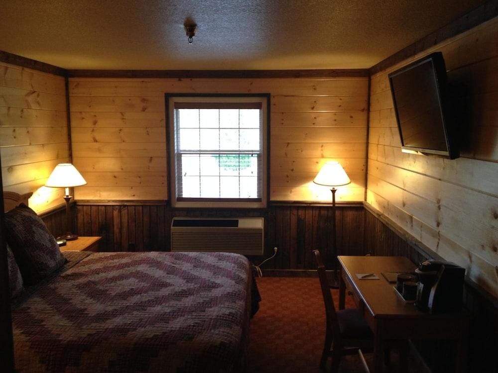 Reid Ridge Lodge photo 17