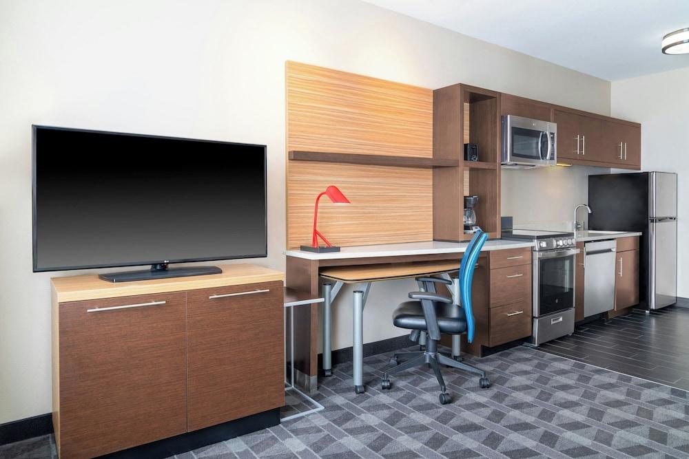 TownePlace Suites by Marriott Detroit Allen Park photo 21