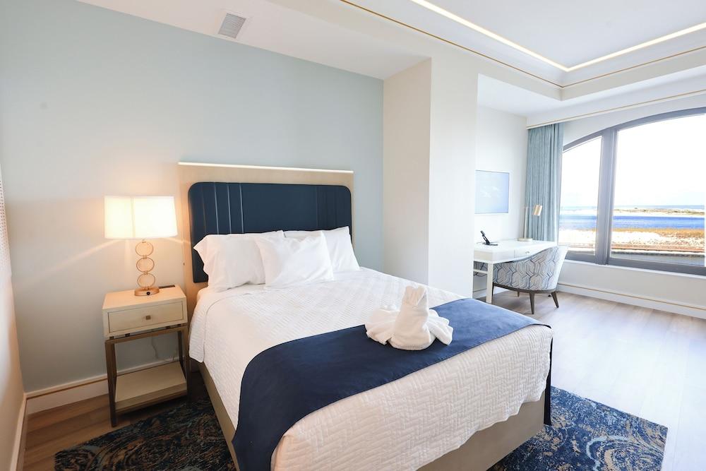 Harbor Suites at Harborwalk Village photo 35