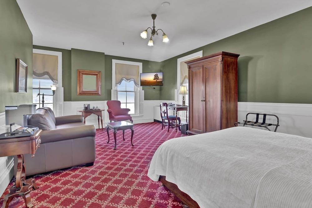 St James Hotel, a Historic Hotel of America photo 47
