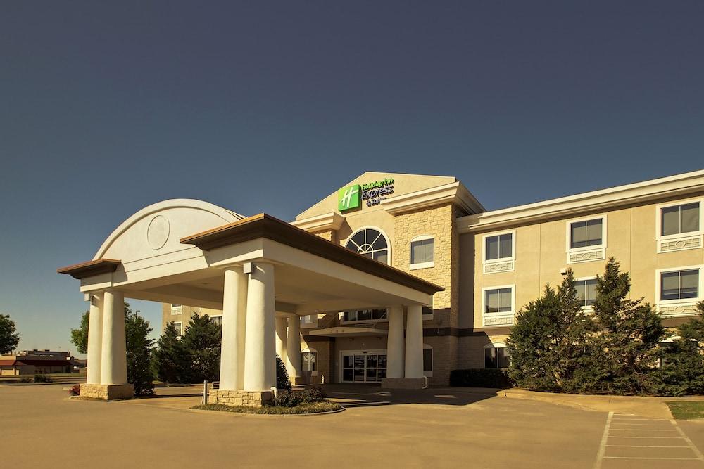 Holiday Inn Express Hotel & Suites Vernon College Area by IHG photo 53