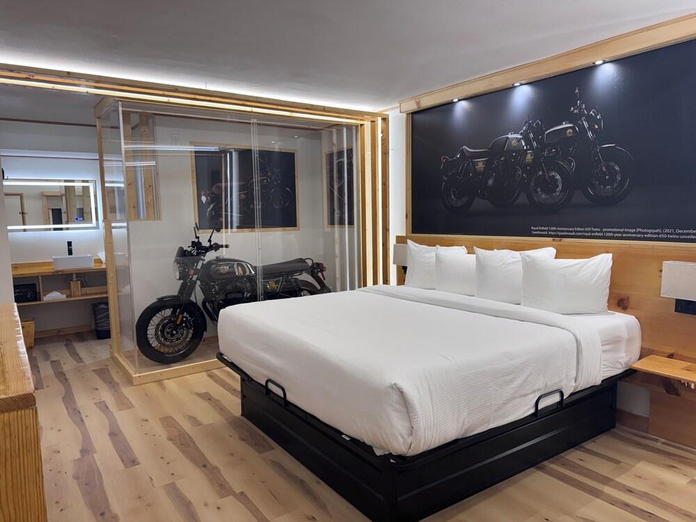 Motorcycle Inn photo 19