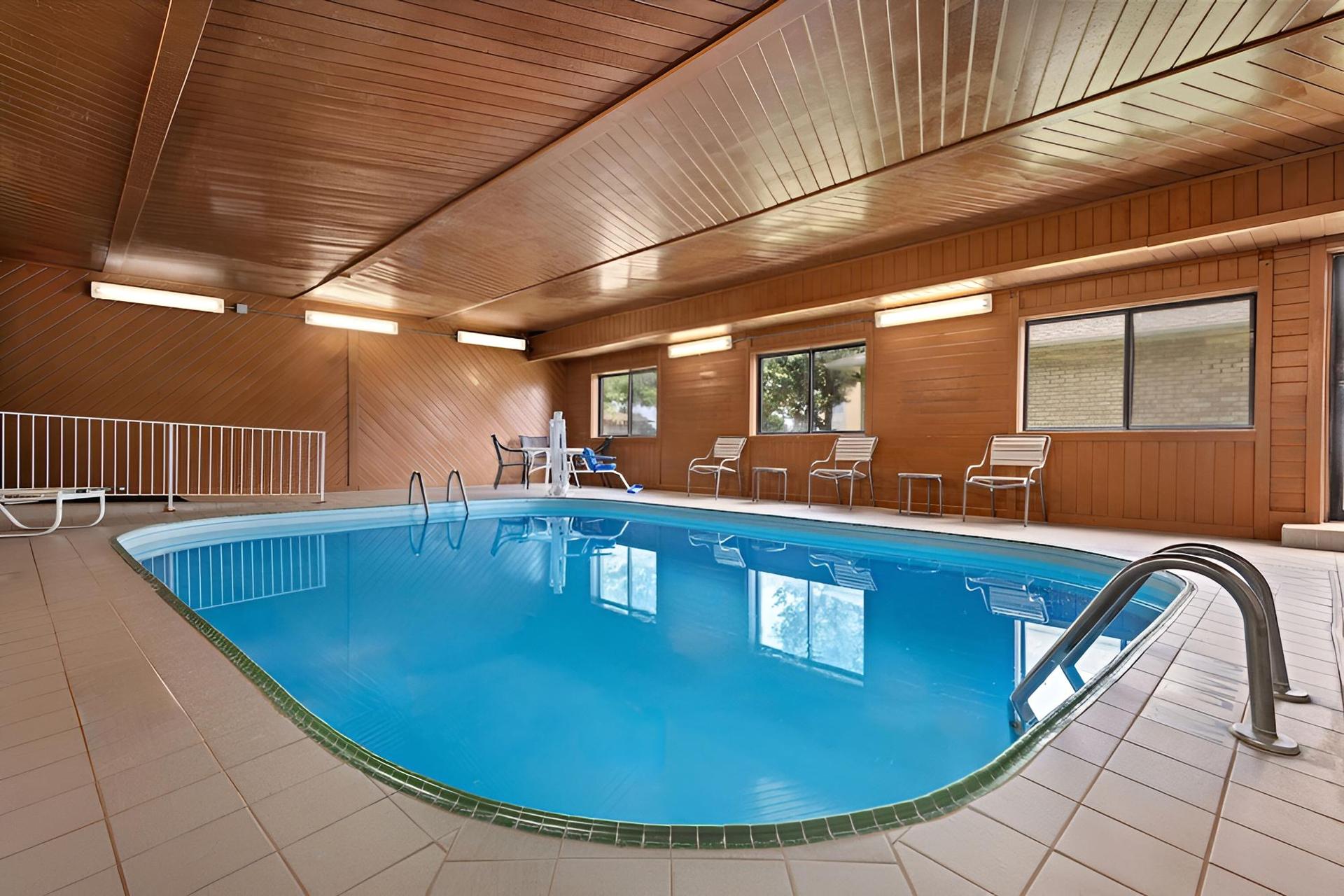 Baymont by Wyndham Waterloo photo 21
