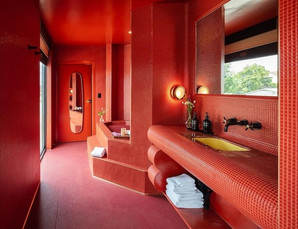 Hotel Herringbone photo 14