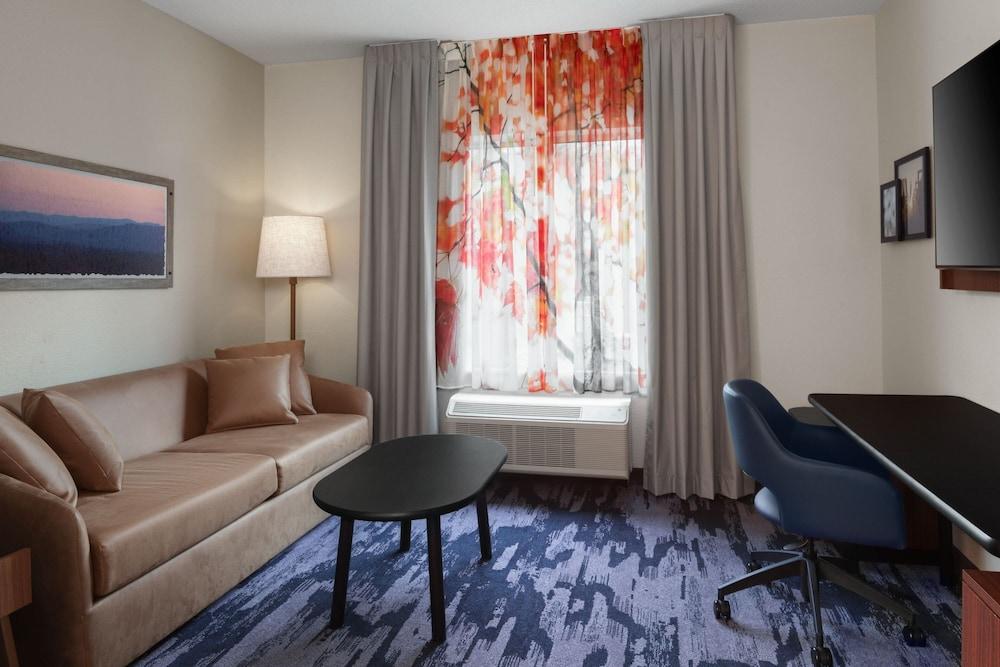 Fairfield Inn by Marriott Charlotte Mooresville photo 11
