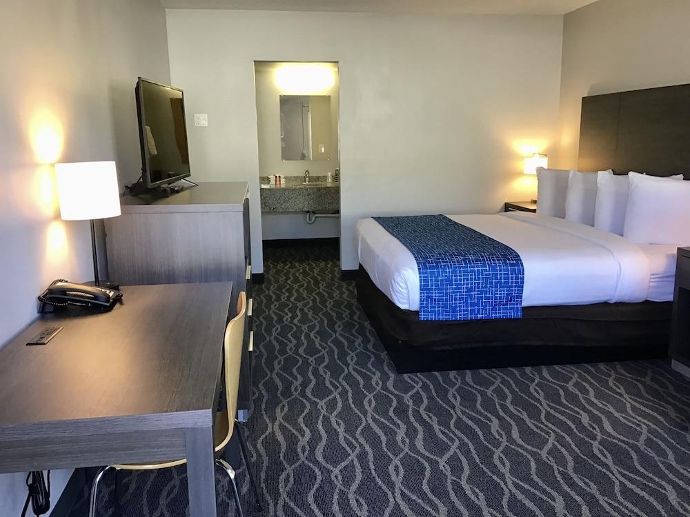Travelodge Inn & Suites by Wyndham Missoula University Park photo 1