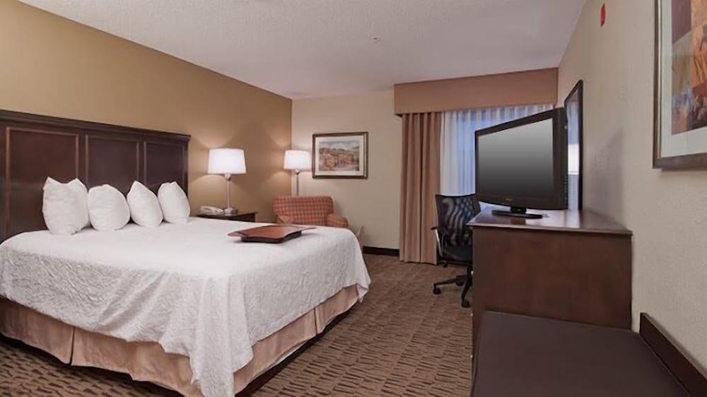 Countryside Inn and Suites photo 4