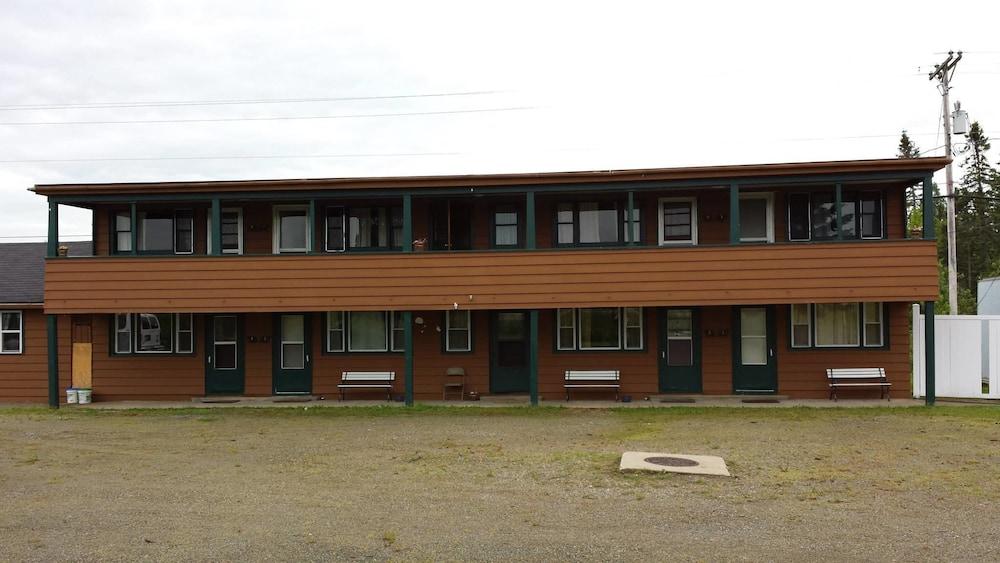 Bear Paw Inn photo 7