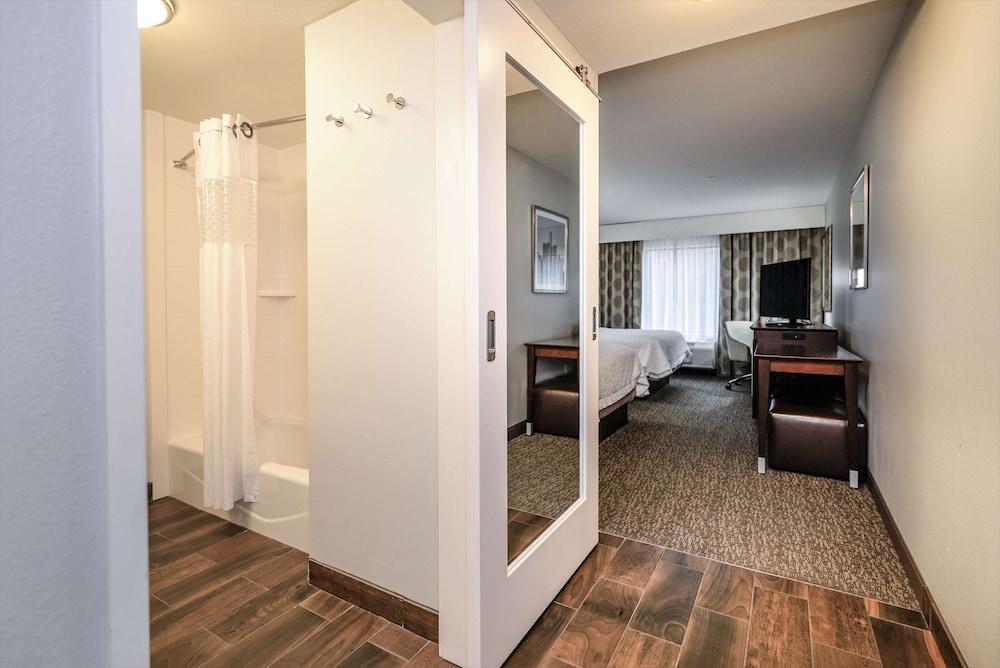Hampton Inn Brighton photo 11