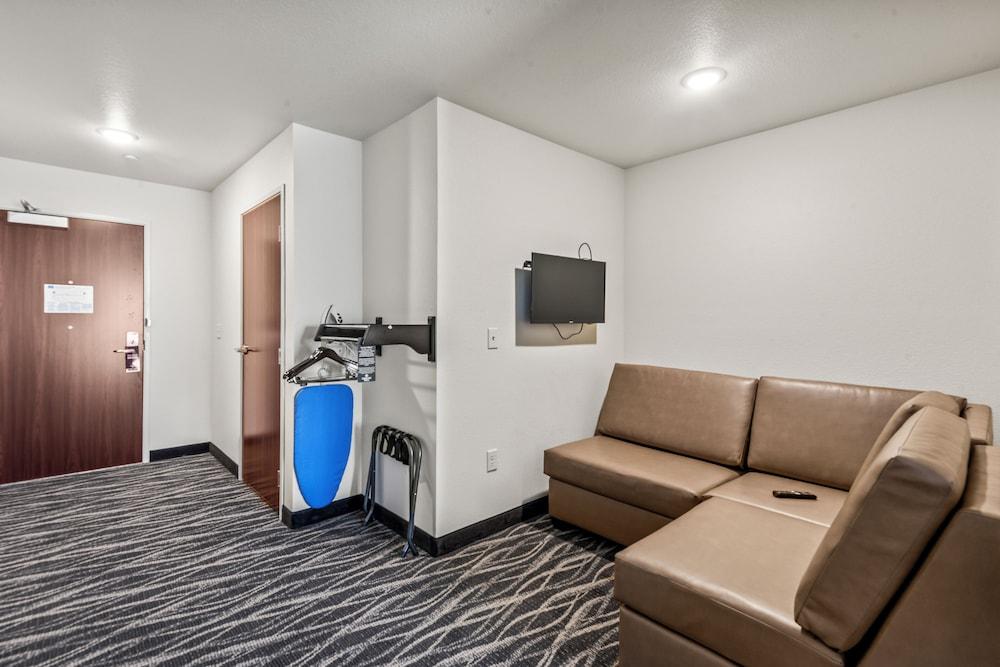 Cobblestone Hotel & Suites - Foley photo 16