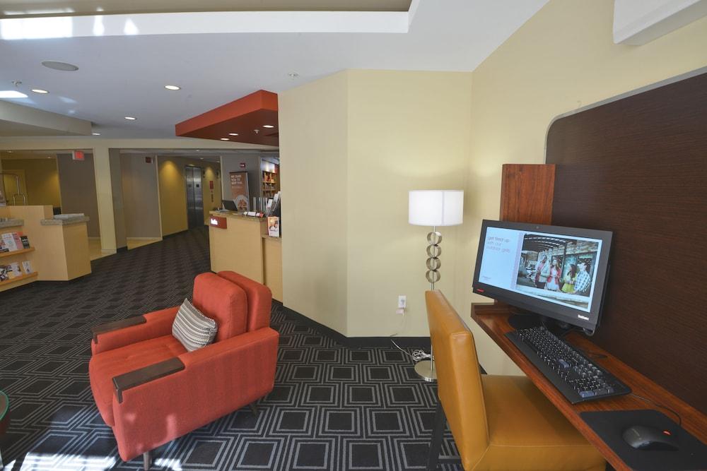 TownePlace Suites Williamsport photo 36