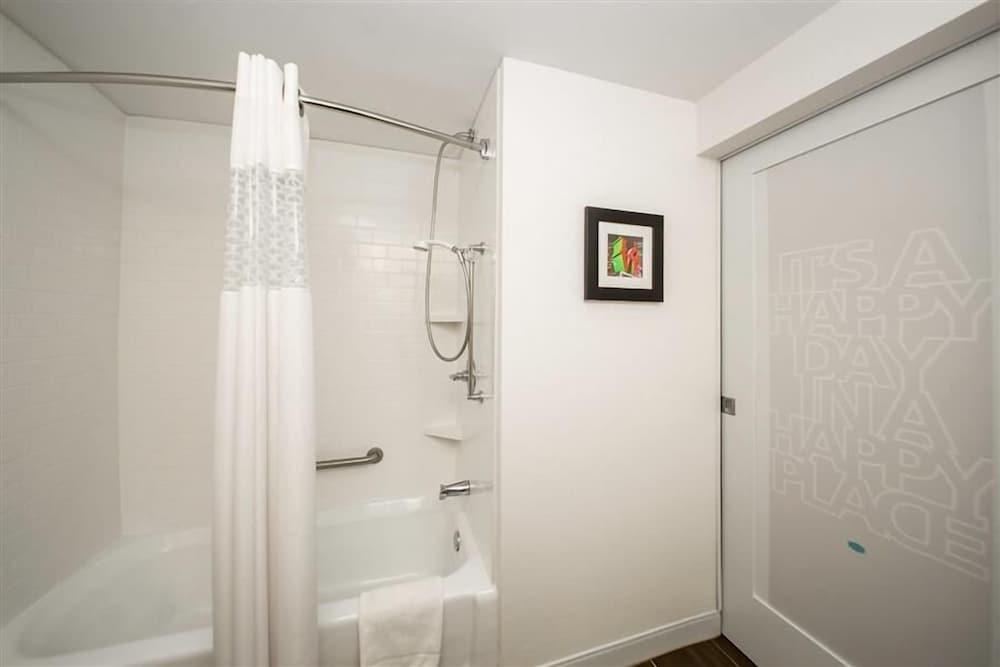 Inn at Philadelphia Airport photo 10