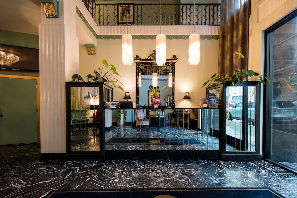 Embassy Hotel photo 4