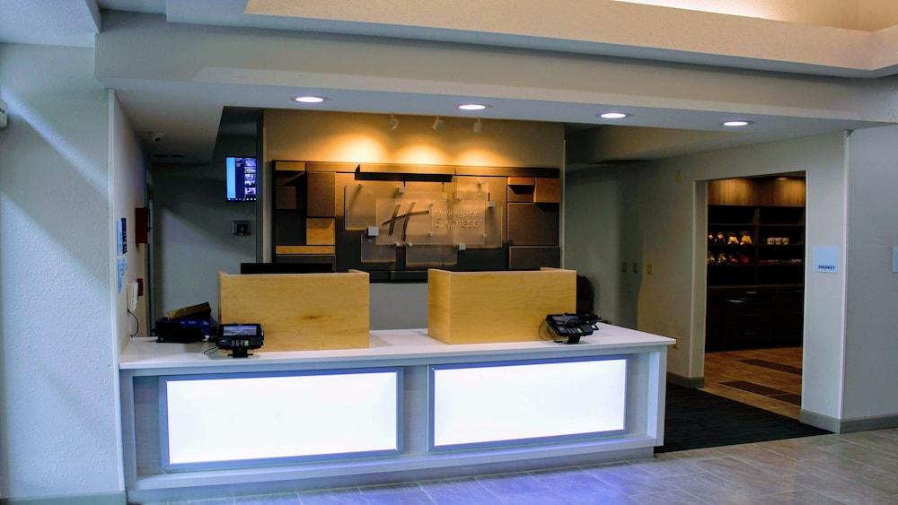 Holiday Inn Express & Suites Enterprise by IHG photo 38