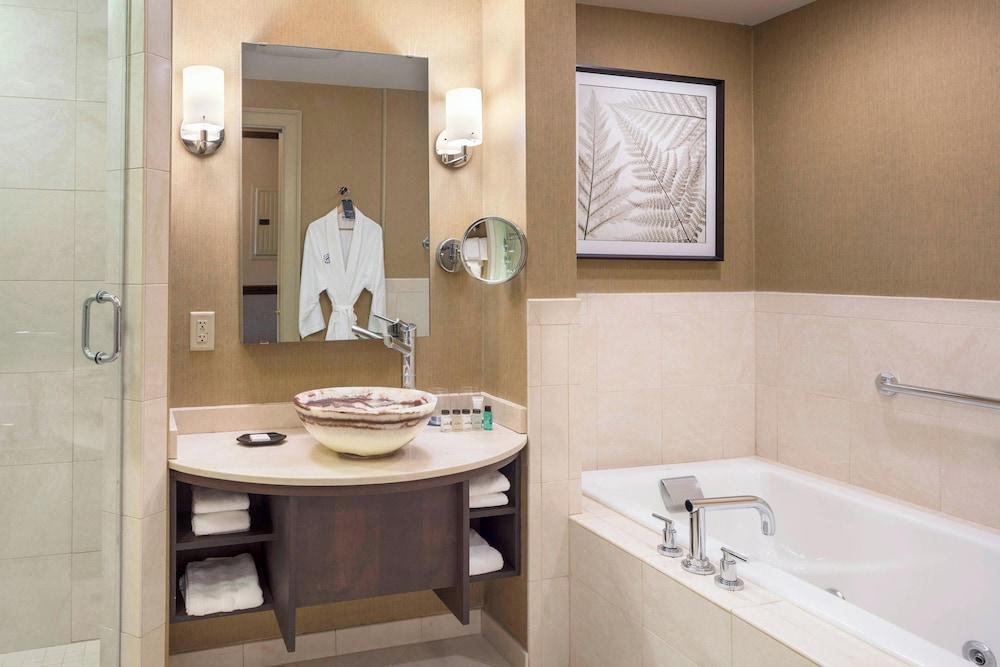 Sheraton Commander Hotel photo 52