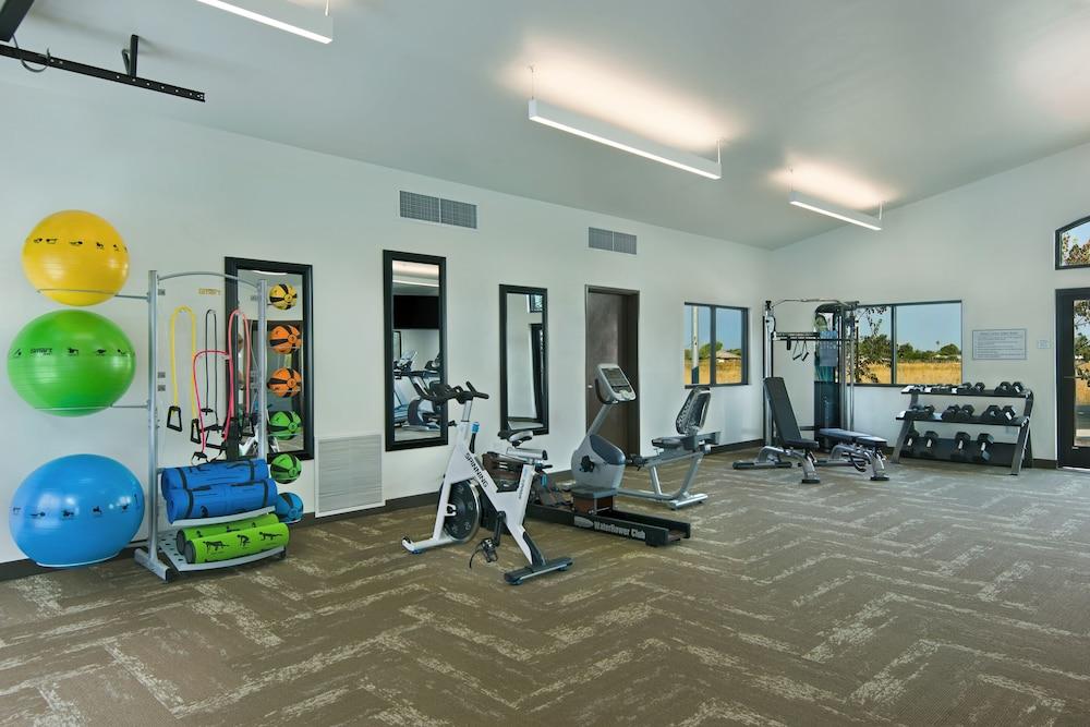 Oxford Suites Sonoma County photo 41