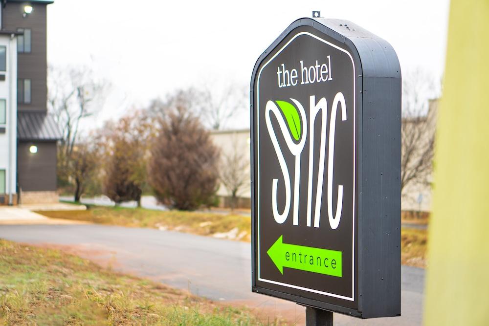 The Hotel Sync photo 45
