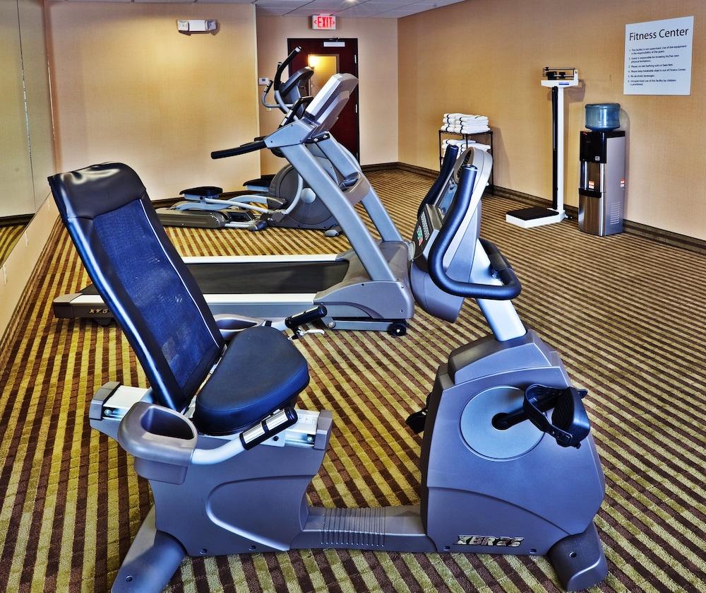 Holiday Inn Express & Suites Perry by IHG photo 38