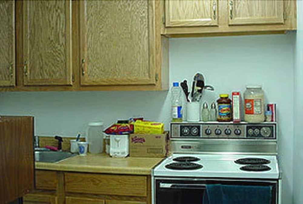 Valley Lodge Motel photo 18