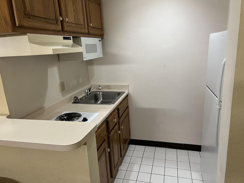 Express Inn & Suites photo 49