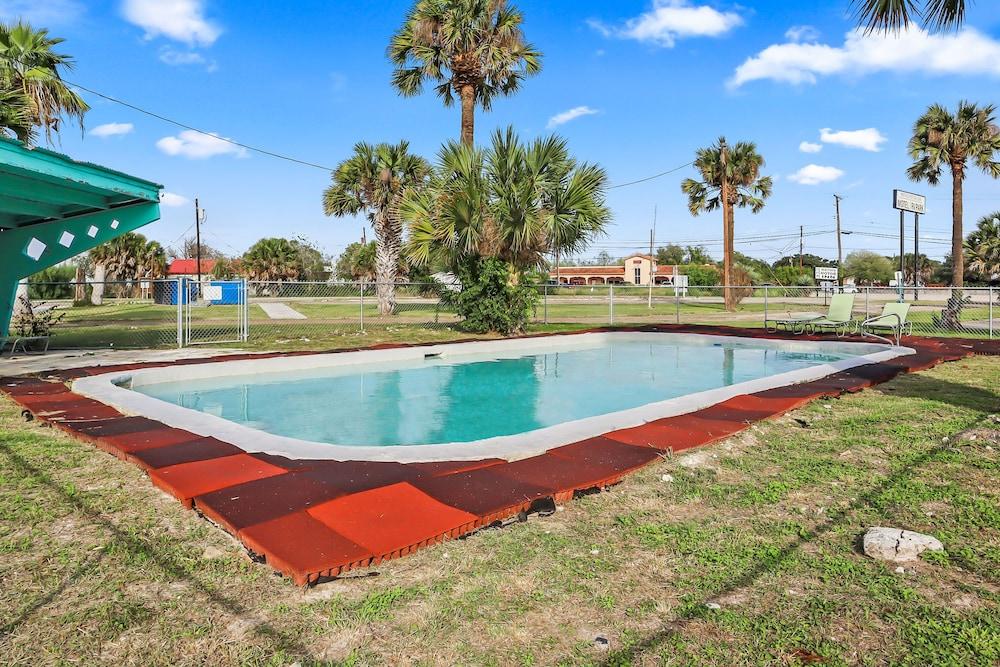 Mathis Motel photo 15
