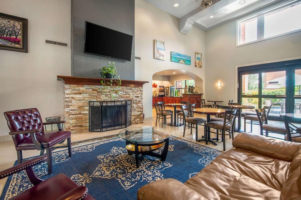 Quality Inn & Suites Jacksonville-Baymeadows photo 30
