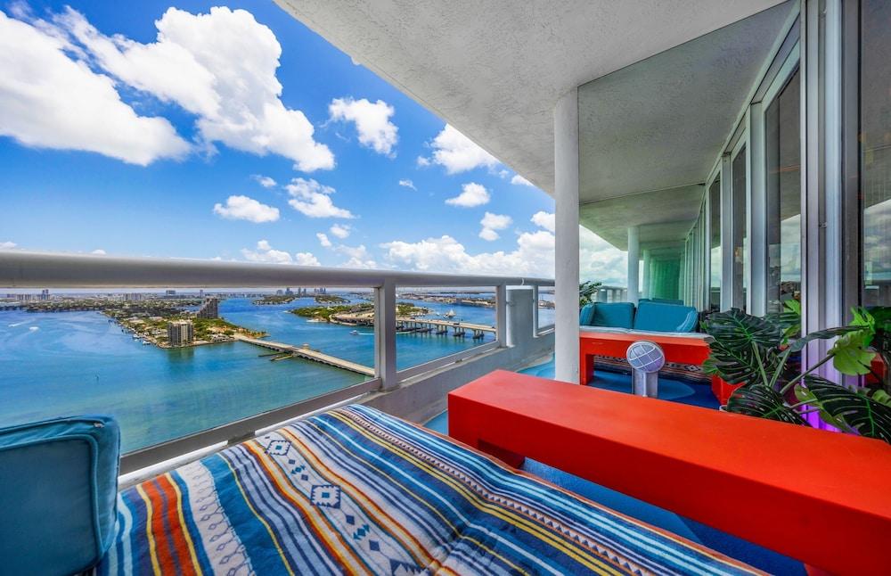 The Grand Biscayne Bay photo 8