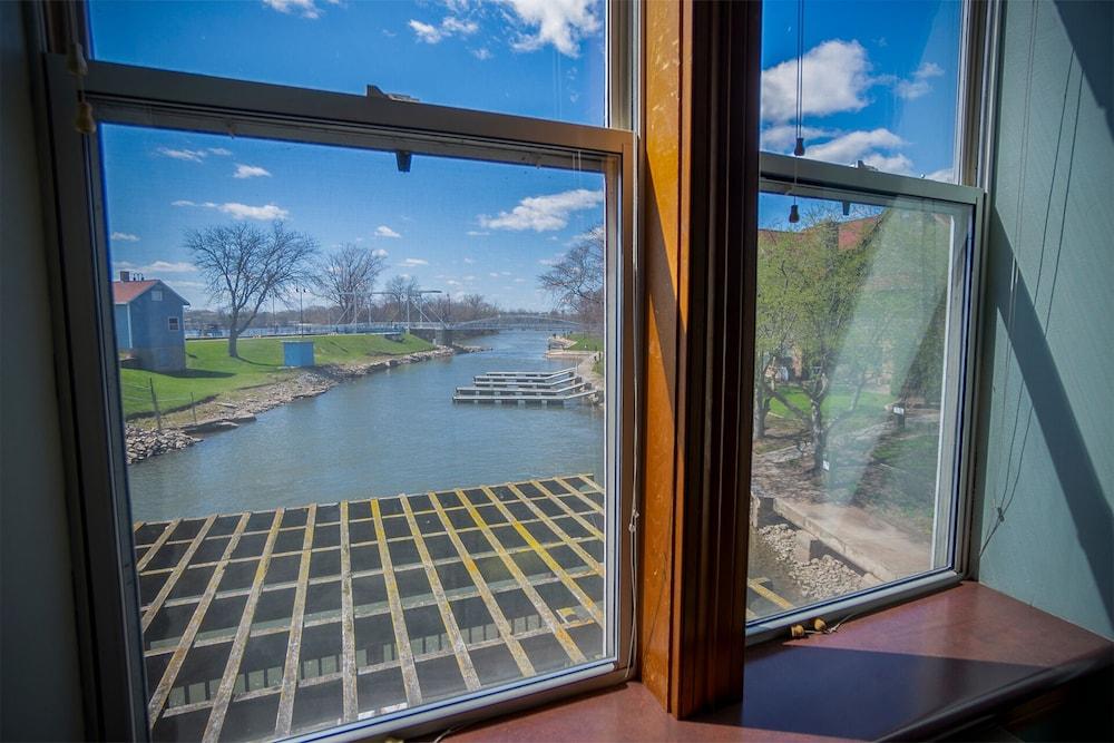 Nuks Executive Suites photo 62