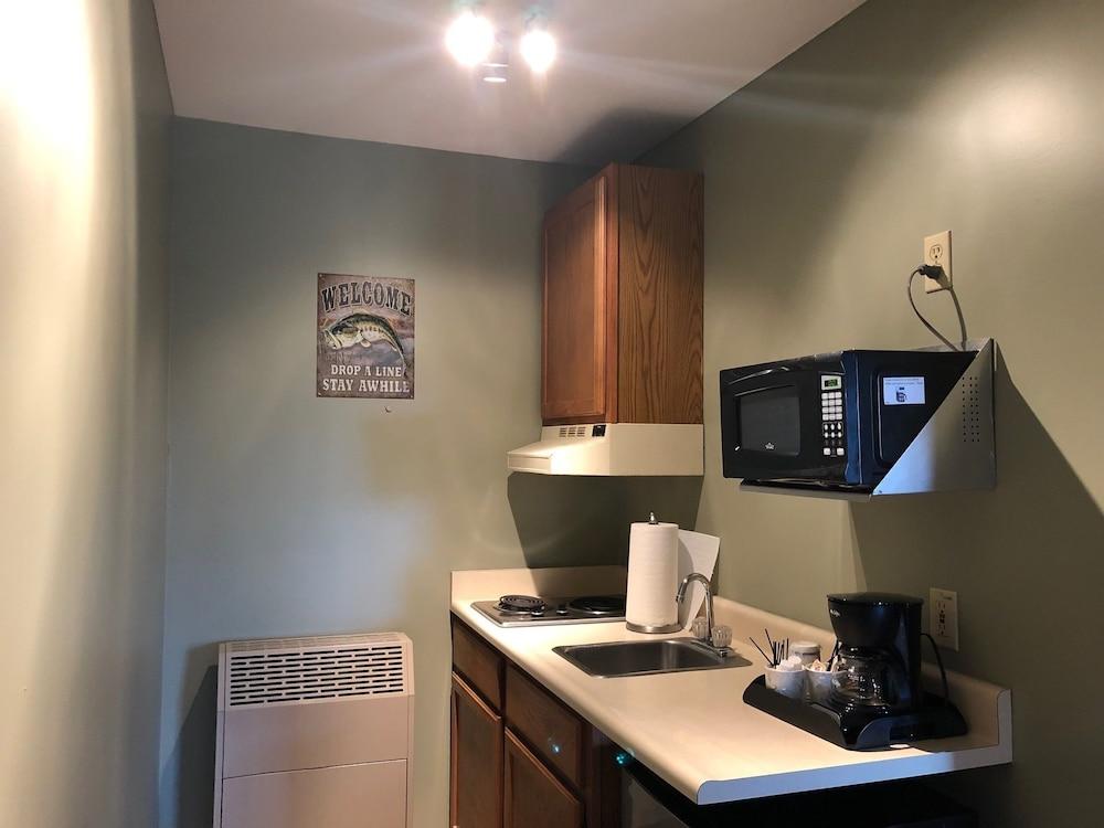 Captain's Cove photo 15