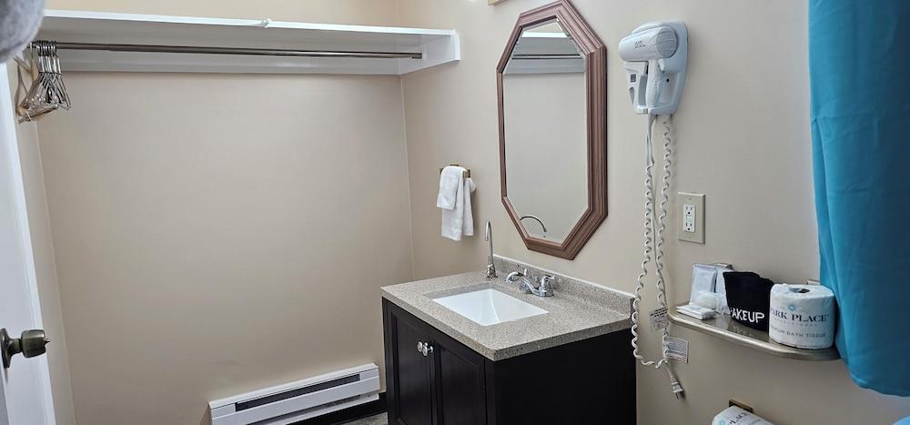 River Country Motor Lodge photo 100