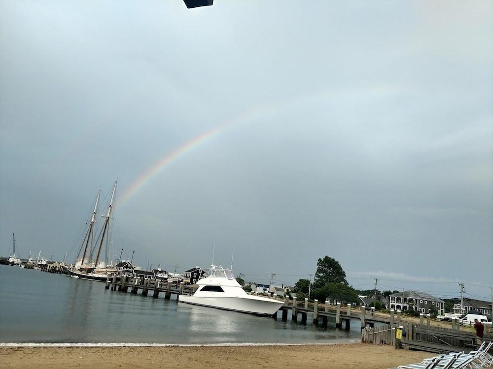 Vineyard Harbor Motel - Private Beach photo 50