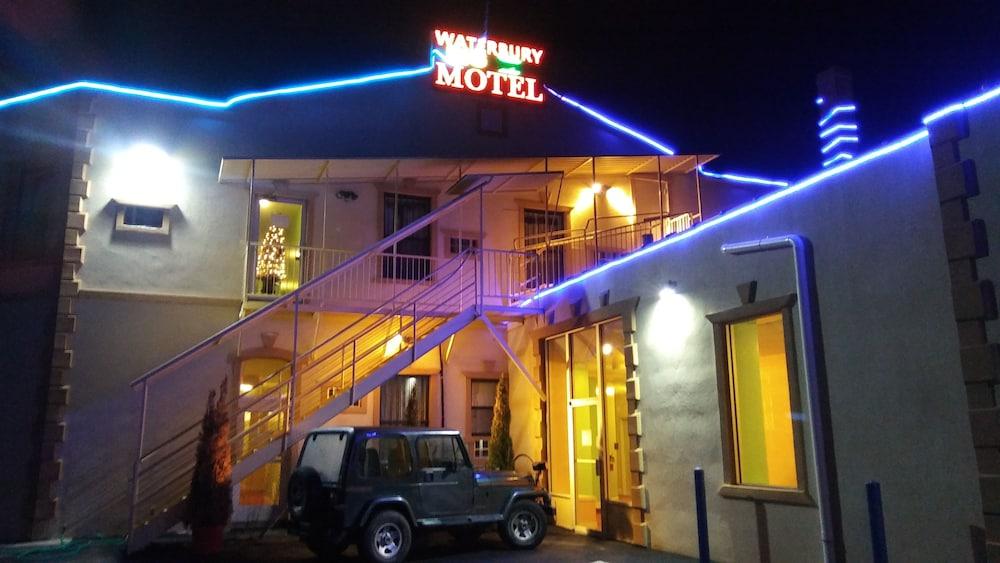 Waterbury Motel photo 27