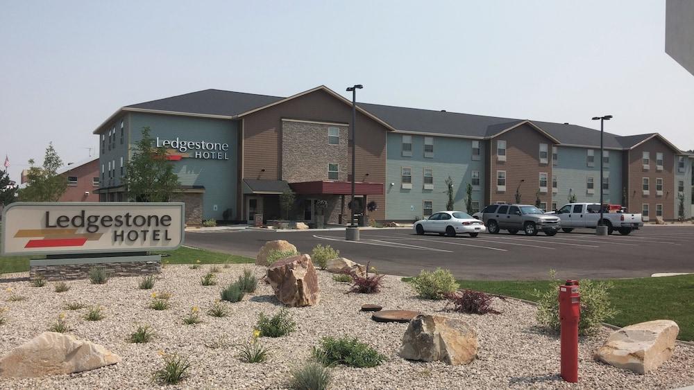 Ledgestone Suites Hotel Vernal photo 32