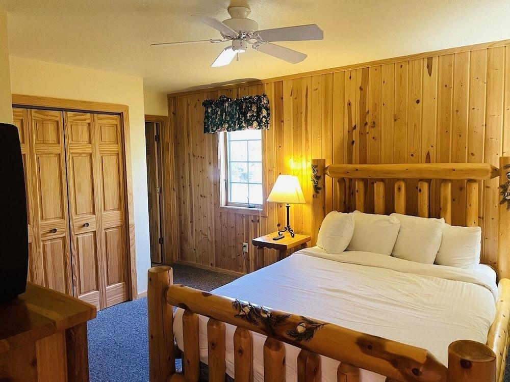 Drummond Island Resort photo 32