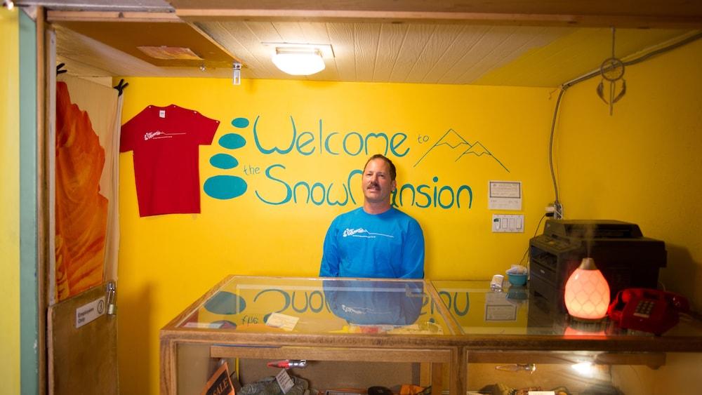SnowMansion Taos Adventure Lodge photo 18
